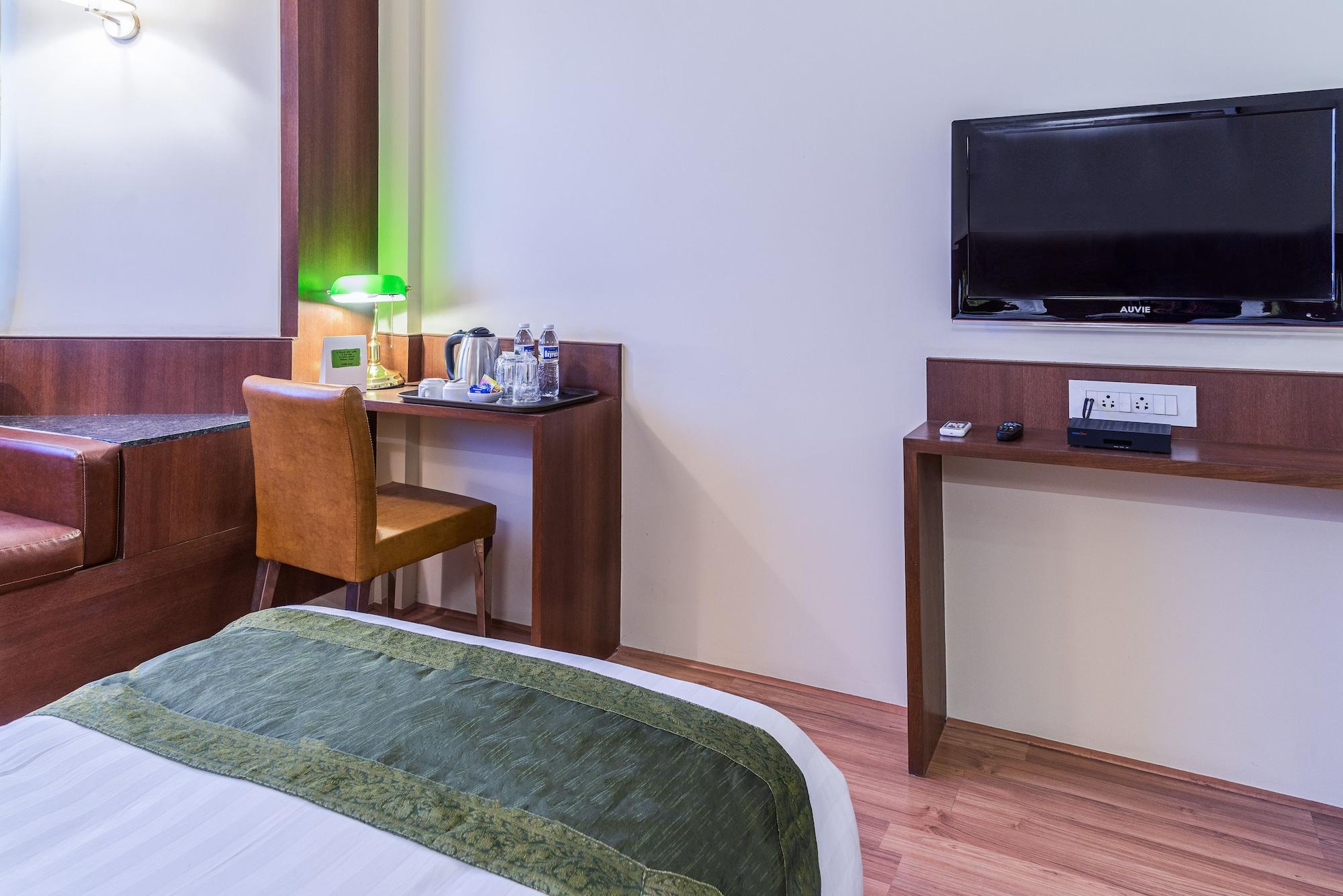 Treebo Premium Grand Emerald Pimpri-Chinchwad Ngoại thất bức ảnh