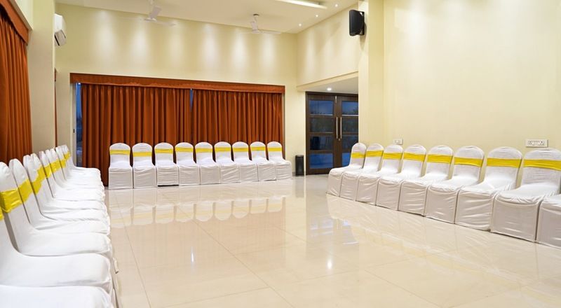 Treebo Premium Grand Emerald Pimpri-Chinchwad Ngoại thất bức ảnh