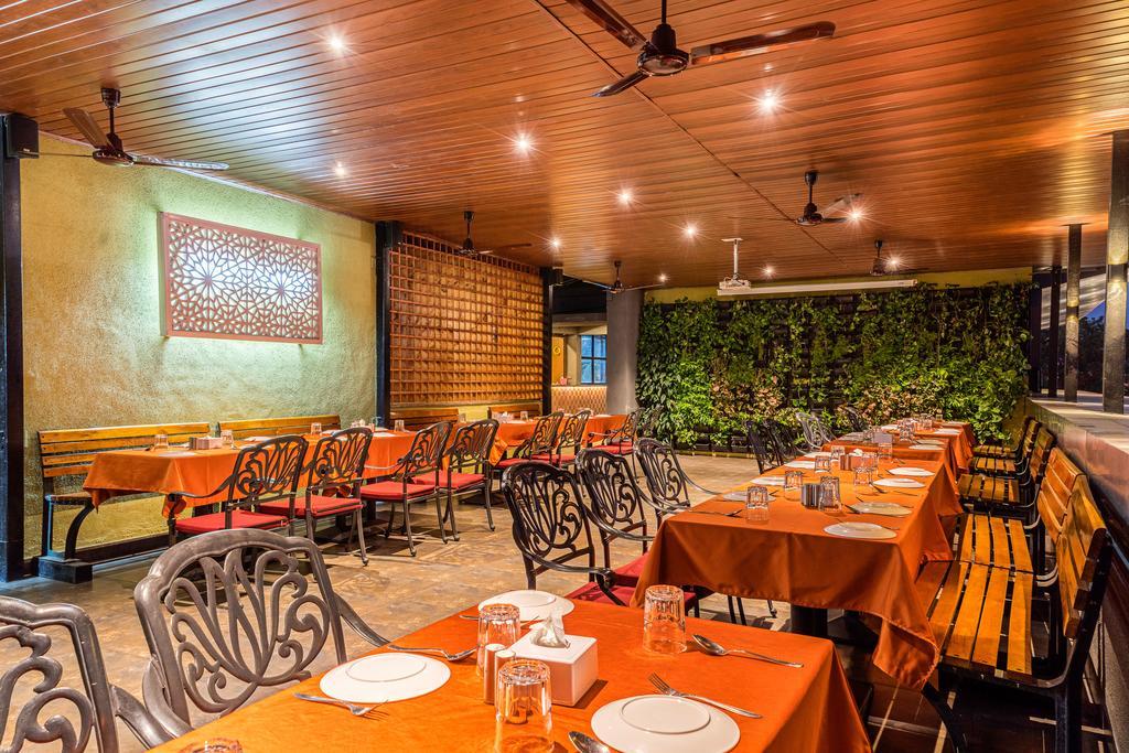Treebo Premium Grand Emerald Pimpri-Chinchwad Ngoại thất bức ảnh