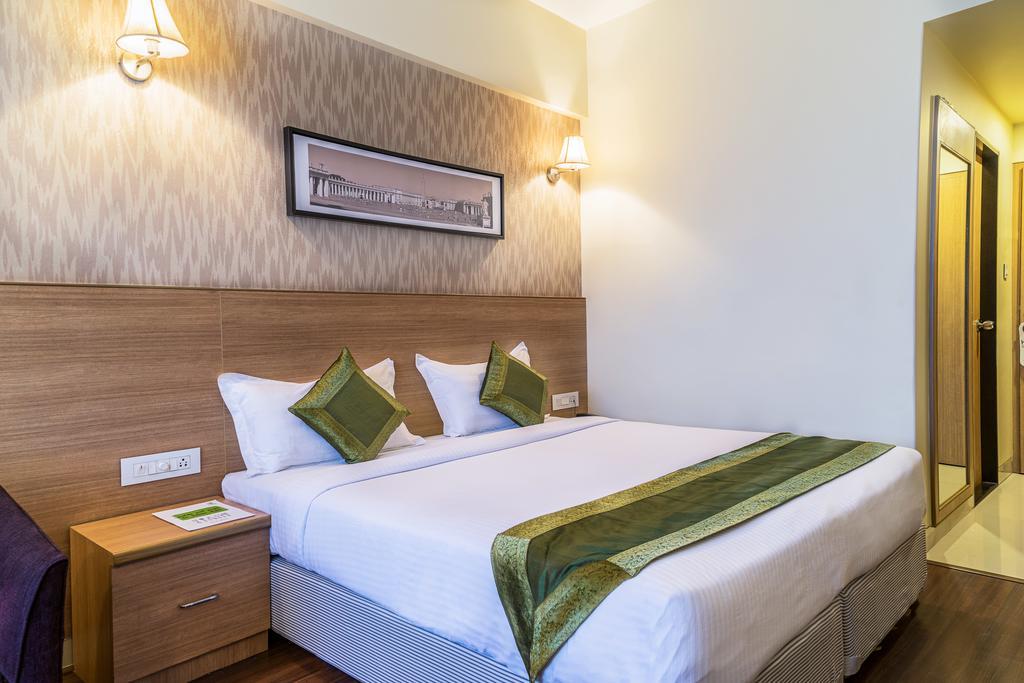 Treebo Premium Grand Emerald Pimpri-Chinchwad Ngoại thất bức ảnh