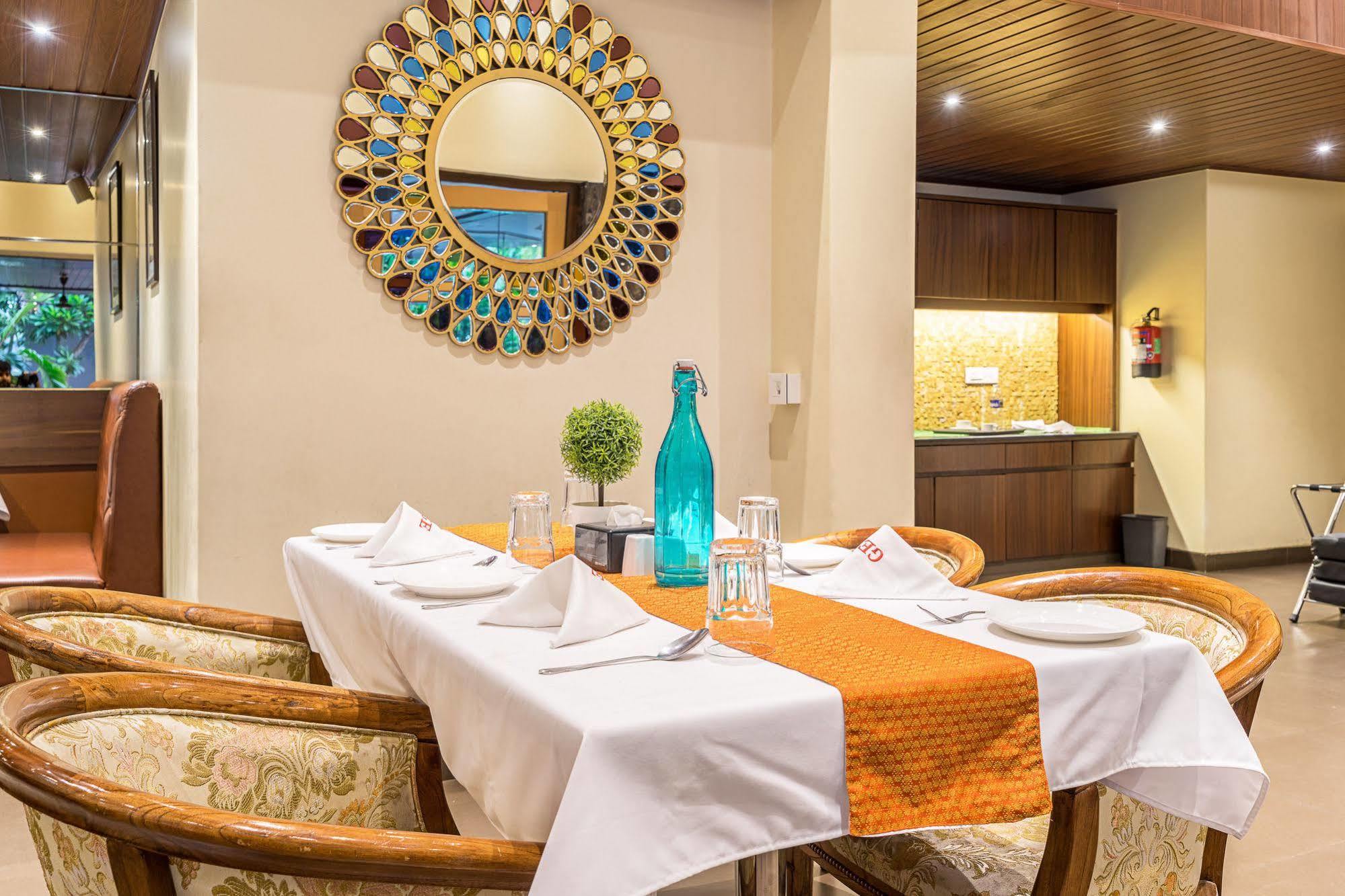 Treebo Premium Grand Emerald Pimpri-Chinchwad Ngoại thất bức ảnh