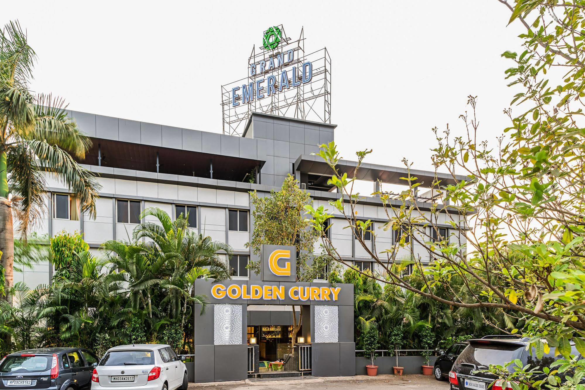 Treebo Premium Grand Emerald Pimpri-Chinchwad Ngoại thất bức ảnh