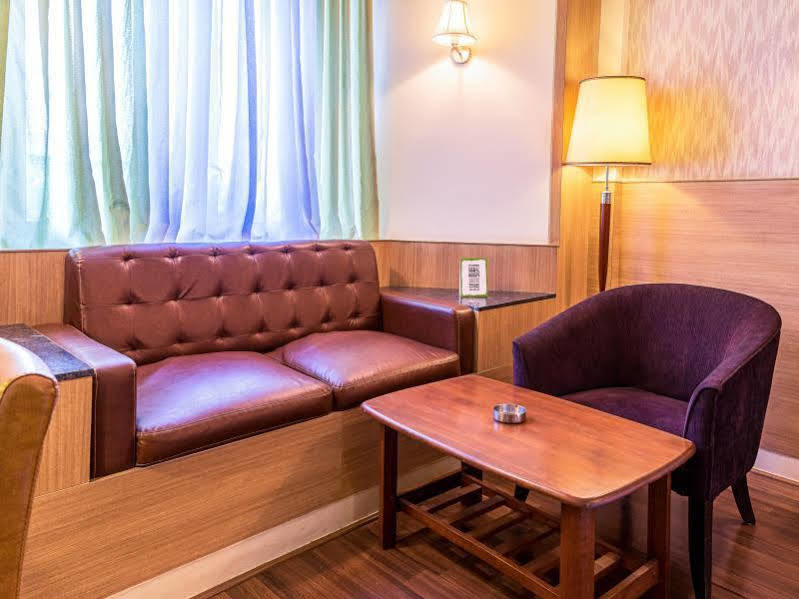 Treebo Premium Grand Emerald Pimpri-Chinchwad Ngoại thất bức ảnh